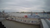 Archiv Foto Webcam Hamburg: Landungsbrücken 12:00