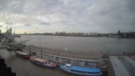 Archiv Foto Webcam Hamburg: Landungsbrücken 06:00