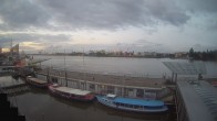Archiv Foto Webcam Hamburg: Landungsbrücken 03:00