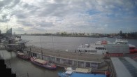 Archiv Foto Webcam Hamburg: Landungsbrücken 07:00
