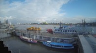 Archiv Foto Webcam Hamburg: Landungsbrücken 17:00
