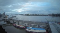 Archiv Foto Webcam Hamburg: Landungsbrücken 19:00