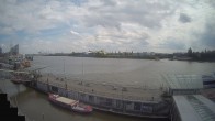 Archiv Foto Webcam Hamburg: Landungsbrücken 13:00