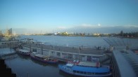 Archived image Webcam Hamburg: Cargo bridges 19:00