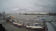 Archiv Foto Webcam Hamburg: Landungsbrücken 17:00