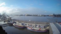 Archiv Foto Webcam Hamburg: Landungsbrücken 06:00