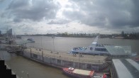 Archiv Foto Webcam Hamburg: Landungsbrücken 11:00