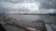 Archiv Foto Webcam Hamburg: Landungsbrücken 13:00