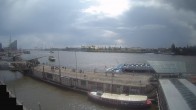 Archiv Foto Webcam Hamburg: Landungsbrücken 12:00
