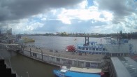Archiv Foto Webcam Hamburg: Landungsbrücken 13:00