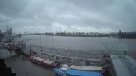 Archiv Foto Webcam Hamburg: Landungsbrücken 06:00