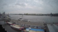 Archiv Foto Webcam Hamburg: Landungsbrücken 05:00