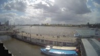 Archiv Foto Webcam Hamburg: Landungsbrücken 06:00