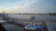 Archived image Webcam Hamburg: Cargo bridges 05:00