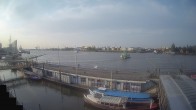 Archived image Webcam Hamburg: Cargo bridges 06:00