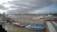 Archiv Foto Webcam Hamburg: Landungsbrücken 07:00