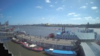 Archiv Foto Webcam Hamburg: Landungsbrücken 13:00