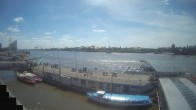 Archiv Foto Webcam Hamburg: Landungsbrücken 11:00