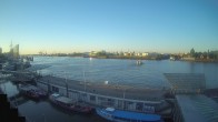 Archiv Foto Webcam Hamburg: Landungsbrücken 06:00