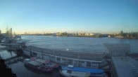 Archiv Foto Webcam Hamburg: Landungsbrücken 05:00