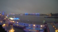Archiv Foto Webcam Hamburg: Landungsbrücken 06:00