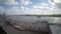 Archiv Foto Webcam Hamburg: Landungsbrücken 13:00