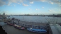 Archived image Webcam Hamburg: Cargo bridges 17:00