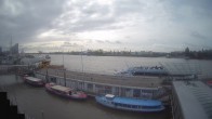 Archiv Foto Webcam Hamburg: Landungsbrücken 10:00