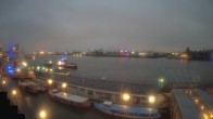 Archived image Webcam Hamburg: Cargo bridges 05:00