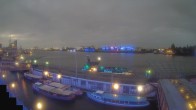 Archiv Foto Webcam Hamburg: Landungsbrücken 05:00