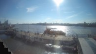 Archiv Foto Webcam Hamburg: Landungsbrücken 11:00