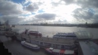 Archiv Foto Webcam Hamburg: Landungsbrücken 11:00