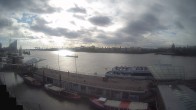 Archiv Foto Webcam Hamburg: Landungsbrücken 09:00
