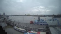 Archiv Foto Webcam Hamburg: Landungsbrücken 11:00