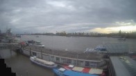 Archiv Foto Webcam Hamburg: Landungsbrücken 13:00