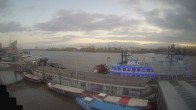 Archiv Foto Webcam Hamburg: Landungsbrücken 15:00