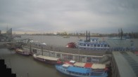 Archiv Foto Webcam Hamburg: Landungsbrücken 09:00