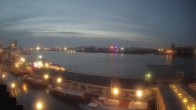 Archiv Foto Webcam Hamburg: Landungsbrücken 06:00