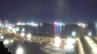 Archiv Foto Webcam Hamburg: Landungsbrücken 01:00