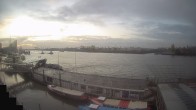 Archiv Foto Webcam Hamburg: Landungsbrücken 07:00
