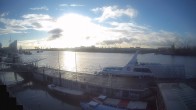 Archiv Foto Webcam Hamburg: Landungsbrücken 08:00