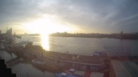 Archiv Foto Webcam Hamburg: Landungsbrücken 08:00