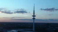Archiv Foto Webcam Hamburg: Emporio-Hochhaus 19:00