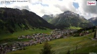 Archiv Foto Webcam Oberlech: Ausblick Pension Bergland 09:00
