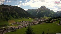 Archiv Foto Webcam Oberlech: Ausblick Pension Bergland 13:00