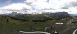 Archived image Webcam Alpe di Siusi: View from the Puflatsch Mountain Station 15:00