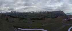 Archived image Webcam Alpe di Siusi: View from the Puflatsch Mountain Station 05:00