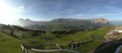 Archiv Foto Webcam Panorama der Seiser Alm von der Puflatsch Bergstation 06:00