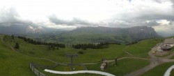 Archived image Webcam Alpe di Siusi: View from the Puflatsch Mountain Station 17:00