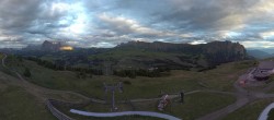Archiv Foto Webcam Panorama der Seiser Alm von der Puflatsch Bergstation 19:00